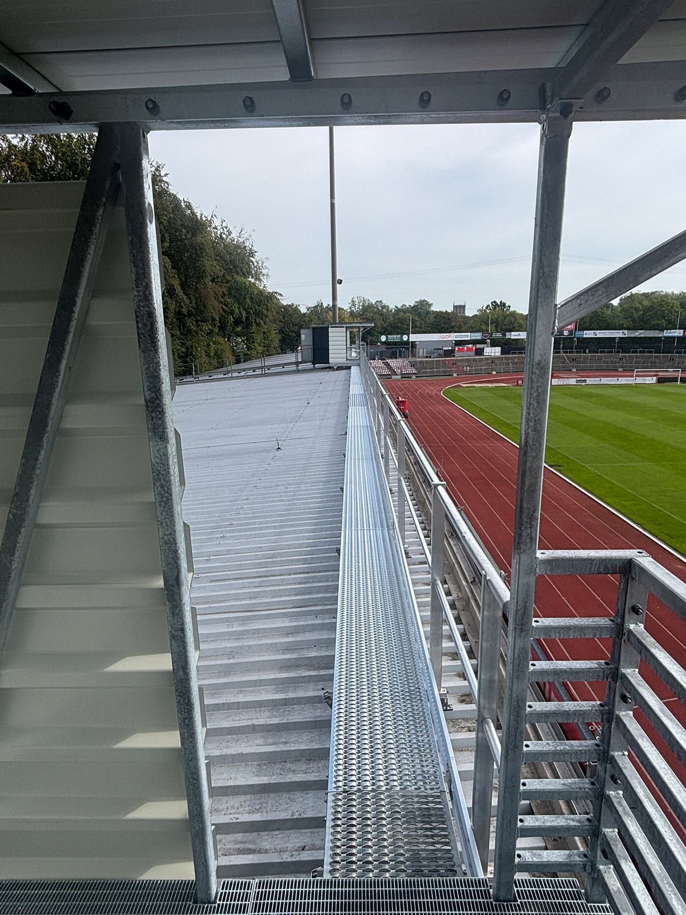 Fortuna K&ouml;ln &ndash; Wartungs- und Verkehrweg